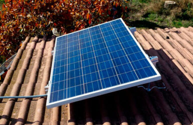 cuantas placas solares necesito para una casa de 100m2